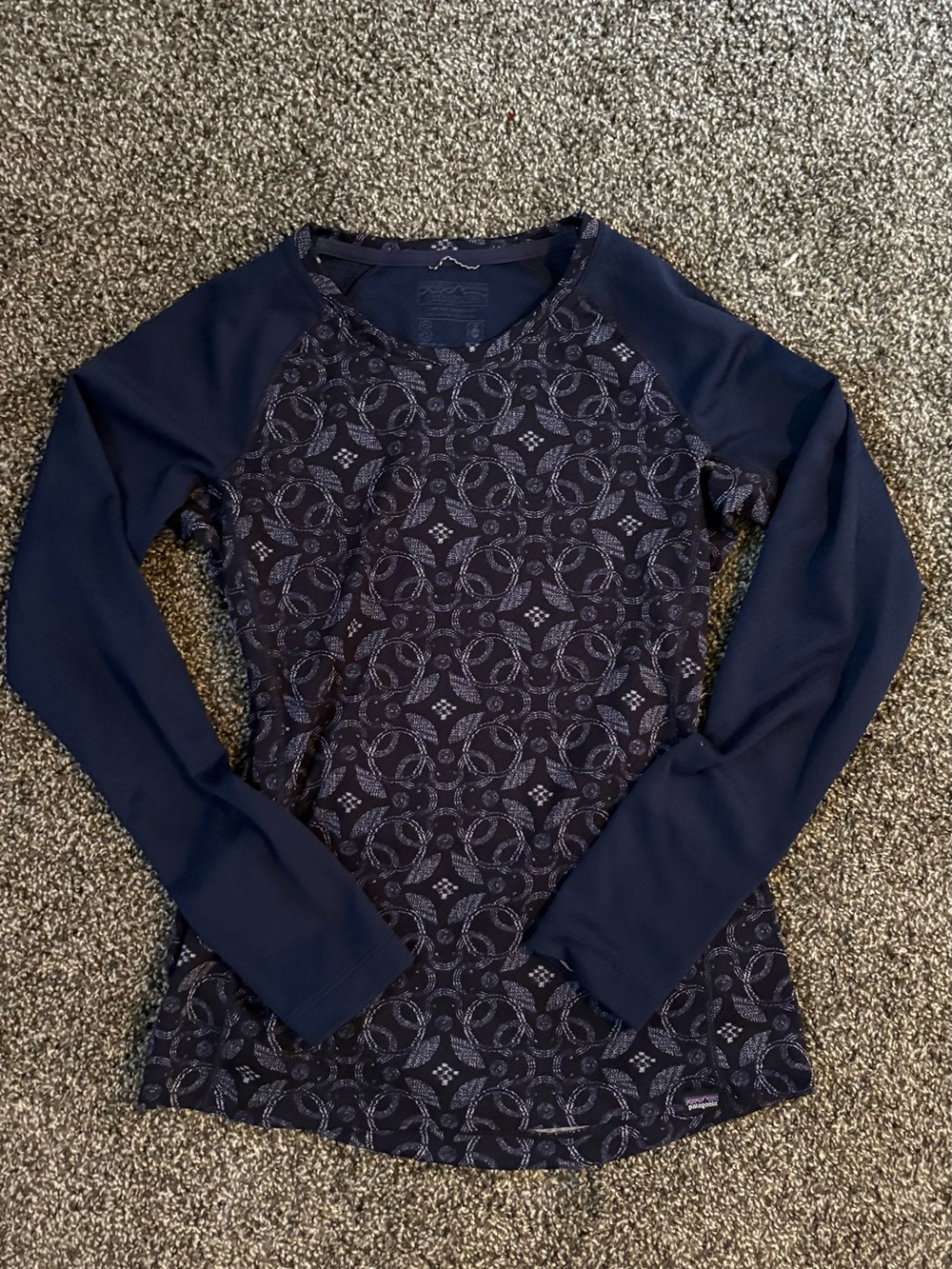 Patagonia Navy Patterned Raglan Long Sleeve Top
